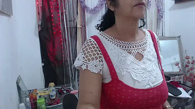 heyline milf online show from February 3, 2025, 5:14 pm