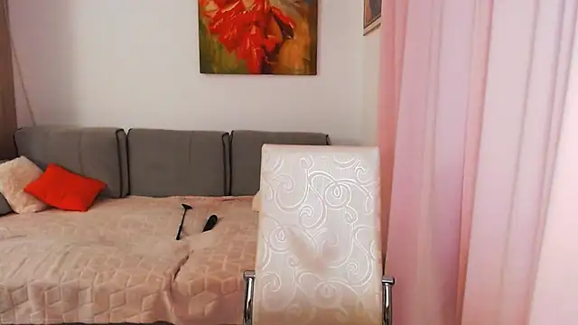 Snapshot of Magic_Blondie chatting on October 30, 2025, 2:25 pm Magic Blondie online show from October 30, 2025, 2:25 pm