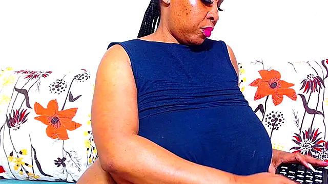 Snapshot of Ebonylovelyx chatting on November 23, 2025, 12:48 pm Ebonylovelyx online show from November 23, 2025, 12:48 pm