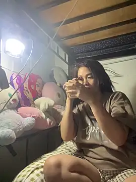 Snapshot of pinay4uwithagoodheart chatting on March 12, 2026, 7:29 pm pinay4uwithagoodheart online show from March 12, 2026, 7:29 pm