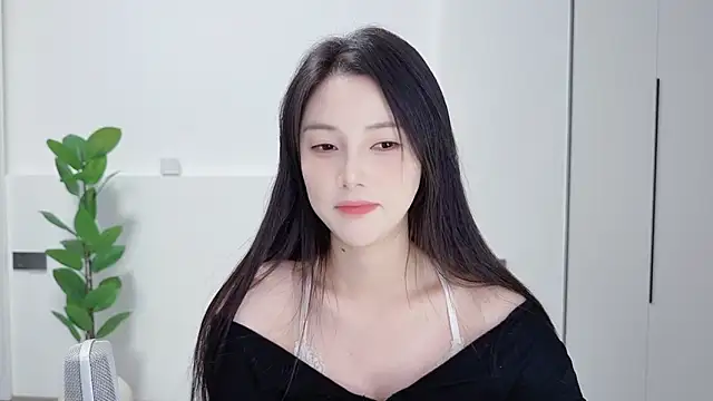 Snapshot of HaagenDazs_ chatting on October 19, 2025, 1:25 pm HaagenDazs online show from October 19, 2025, 1:25 pm