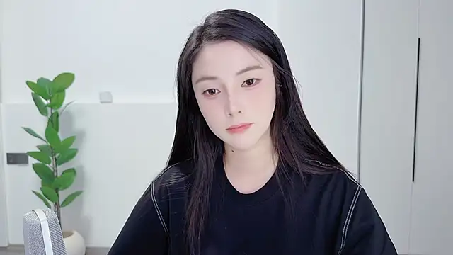 Snapshot of HaagenDazs_ chatting on October 8, 2025, 1:12 pm HaagenDazs online show from October 8, 2025, 1:12 pm