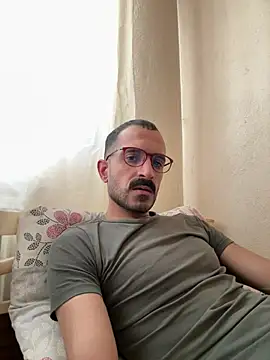 saye0044 online show from February 19, 2026, 5:26 am