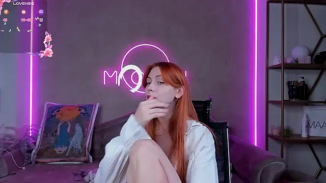 lika lil online show from November 6, 2025, 3:27 pm