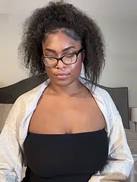 CandyLuxxxx online show from March 14, 2025, 2:10 am