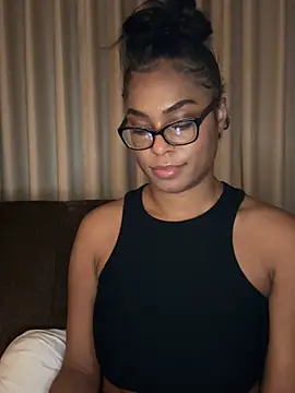 CandyLuxxxx online show from January 12, 2025, 3:28 am