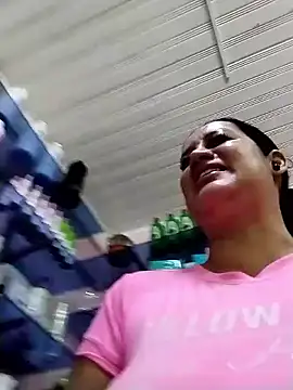 Snapshot of keilymadam chatting on March 19, 2026, 2:50 pm keilymadam online show from March 19, 2026, 2:50 pm