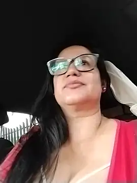 Snapshot of keilymadam chatting on June 7, 2026, 12:32 pm keilymadam online show from June 7, 2026, 12:32 pm