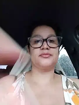 Snapshot of keilymadam chatting on June 5, 2026, 12:22 pm keilymadam online show from June 5, 2026, 12:22 pm