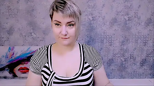 Djullia online show from October 9, 2025, 5:41 am