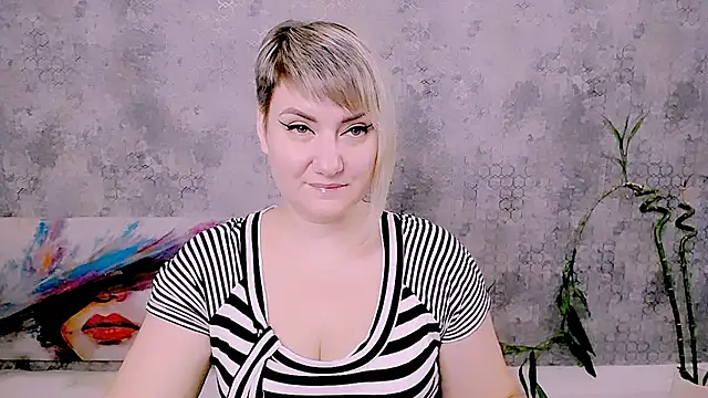 Djullia online show from August 7, 2026, 5:57 am