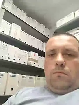 Snapshot of manubm03 chatting on July 28, 2026, 10:34 am manubm03 online show from July 28, 2026, 10:34 am