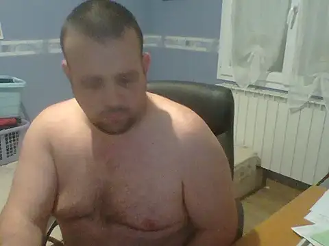 Snapshot of manubm03 chatting on February 9, 2026, 6:11 am manubm03 online show from February 9, 2026, 6:11 am