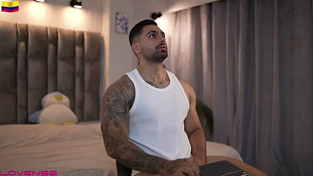 Snapshot of john_king29 chatting on October 16, 2025, 9:45 pm john king29 online show from October 16, 2025, 9:45 pm