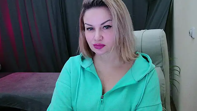 Snapshot of MishaMILF chatting on March 1, 2025, 7:37 pm MishaMILF online show from March 1, 2025, 7:37 pm