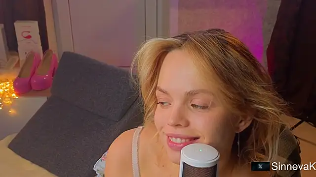 sinteas online show from December 4, 2025, 9:30 am