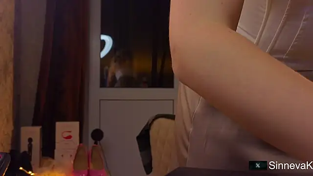 sinteas online show from November 30, 2025, 1:12 pm