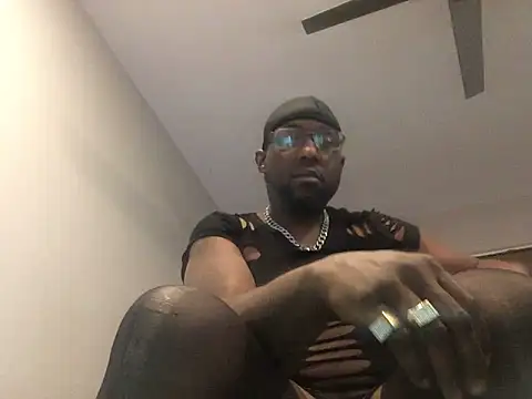 Snapshot of Londonfrotadejr chatting on March 10, 2025, 10:18 am Londonfrotadejr online show from March 10, 2025, 10:18 am
