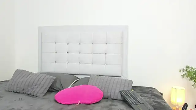 Snapshot of Sofia_Blosom chatting on November 22, 2025, 8:40 pm Sofia Blosom online show from November 22, 2025, 8:40 pm