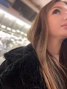 Snapshot of KrisMagnoly chatting on November 30, 2025, 5:25 pm KrisMagnoly online show from November 30, 2025, 5:25 pm