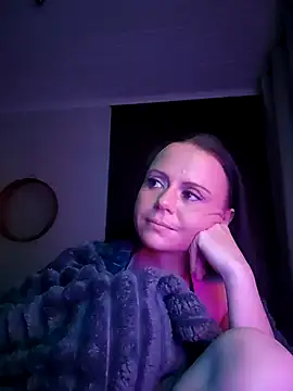 MrsBunnyBum online show from April 6, 2026, 7:26 pm