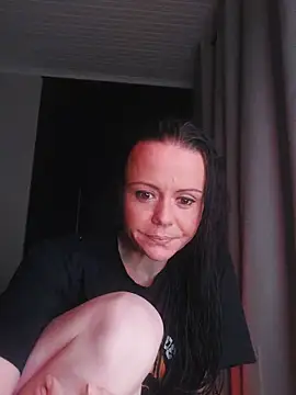 Snapshot of MrsBunnyBum chatting on May 18, 2026, 4:56 pm MrsBunnyBum online show from May 18, 2026, 4:56 pm