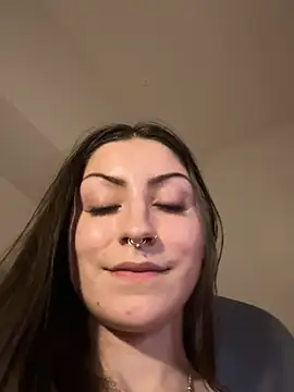 Snapshot of jade_369 chatting on February 1, 2025, 4:14 am jade 369 online show from February 1, 2025, 4:14 am