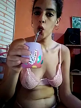 Kleopatracolo online show from March 6, 2025, 2:18 pm