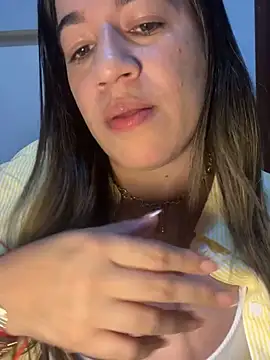 Antonellachic73 online show from October 11, 2025, 12:44 am