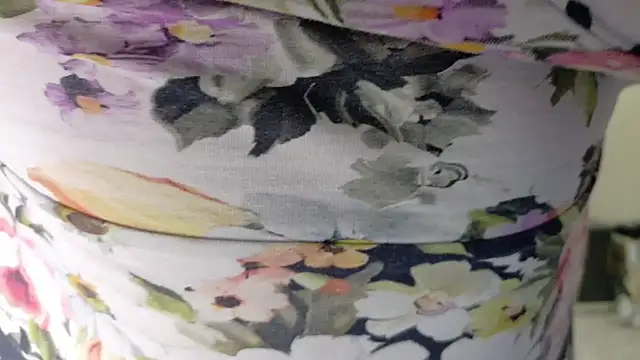 Snapshot of Emihaze chatting on November 11, 2025, 7:30 pm Emihaze online show from November 11, 2025, 7:30 pm