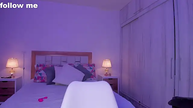 Snapshot of mia_hank chatting on March 14, 2025, 11:45 am mia hank online show from March 14, 2025, 11:45 am