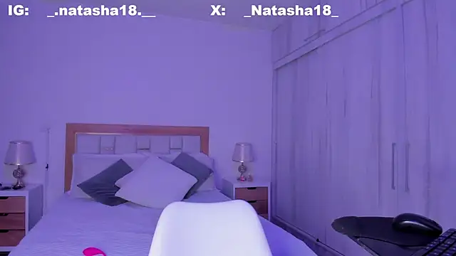 Snapshot of mia_hank chatting on March 16, 2025, 12:00 pm mia hank online show from March 16, 2025, 12:00 pm