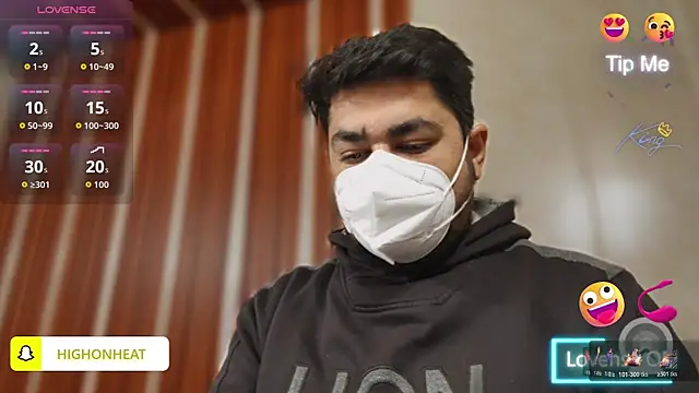 Snapshot of A4h_odin1 chatting on December 17, 2025, 9:03 am A4h odin1 online show from December 17, 2025, 9:03 am