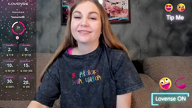 Snapshot of CassieMils chatting on September 11, 2025, 4:34 am CassieMils online show from September 11, 2025, 4:34 am