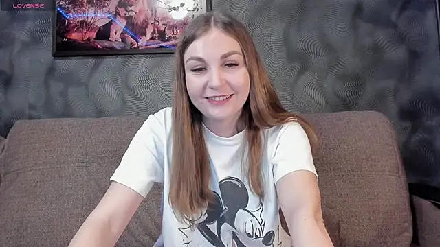 Snapshot of CassieMils chatting on February 11, 2025, 11:20 am CassieMils online show from February 11, 2025, 11:20 am