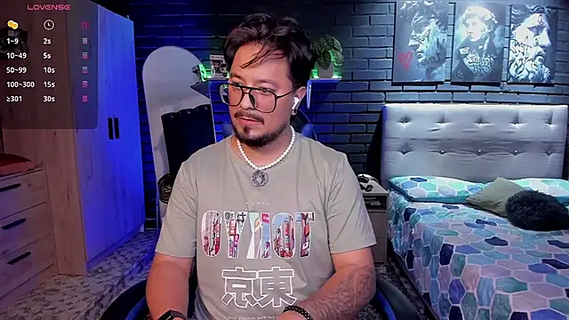 DaviidEvans  online show from March 28, 2026, 9:27 pm