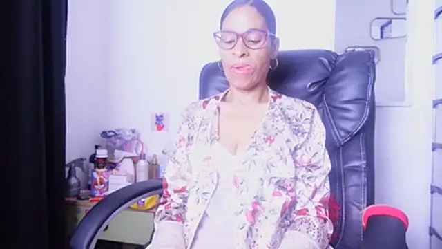 Snapshot of Aries_Mature chatting on August 2, 2026, 2:10 am Aries Mature online show from August 2, 2026, 2:10 am