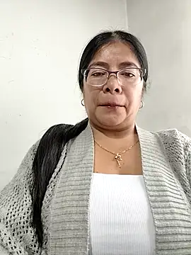 Snapshot of __valentina18 chatting on November 15, 2025, 1:15 pm valentina18 online show from November 15, 2025, 1:15 pm