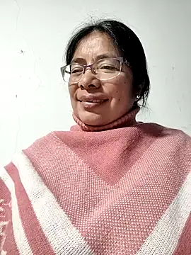 Snapshot of __valentina18 chatting on November 6, 2025, 1:31 am valentina18 online show from November 6, 2025, 1:31 am