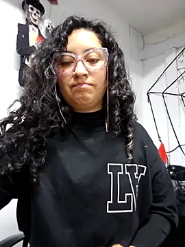 Snapshot of im_ffer chatting on October 8, 2025, 4:29 pm im ffer online show from October 8, 2025, 4:29 pm