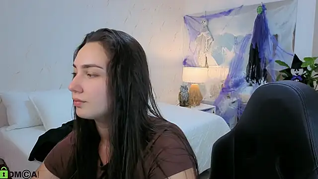 Snapshot of ava_blue chatting on October 20, 2025, 7:47 pm ava blue online show from October 20, 2025, 7:47 pm