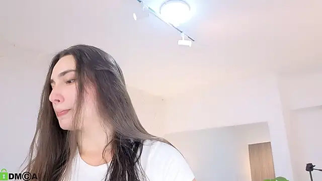 Snapshot of ava_blue chatting on December 4, 2025, 8:08 pm ava blue online show from December 4, 2025, 8:08 pm