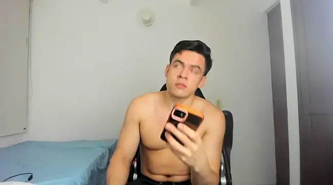 Lucian Gomez  online show from January 11, 2025, 3:55 am