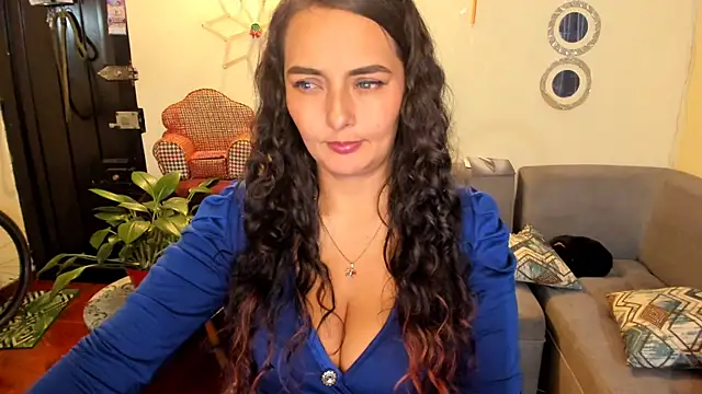 Snapshot of emma_luxy chatting on February 22, 2025, 3:23 am emma luxy online show from February 22, 2025, 3:23 am