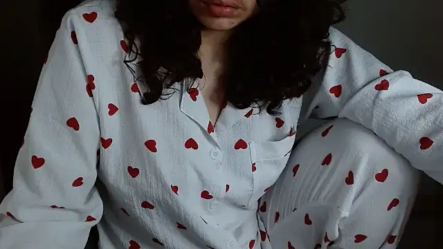 Nikkykora15 online show from December 18, 2025, 3:00 am