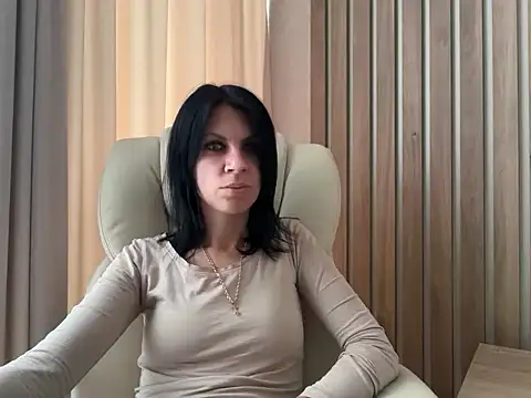 Snapshot of InjaAtHome chatting on October 8, 2025, 1:12 pm InjaAtHome online show from October 8, 2025, 1:12 pm