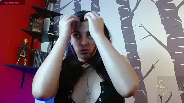 Snapshot of julieth_sex1 chatting on February 28, 2025, 9:25 am julieth sex1 online show from February 28, 2025, 9:25 am