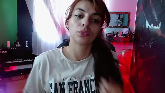 julieth sex1 online show from March 15, 2026, 7:10 pm