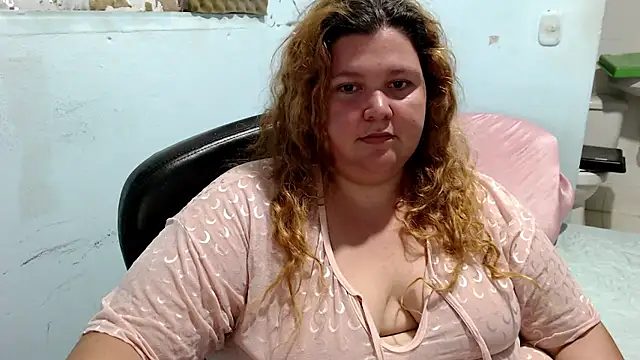 Snapshot of squirt322bbw chatting on June 17, 2026, 7:02 pm squirt322bbw online show from June 17, 2026, 7:02 pm