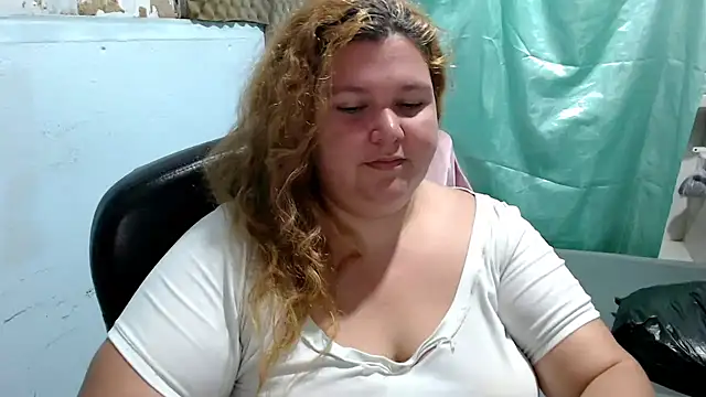 squirt322bbw online show from April 8, 2026, 3:35 pm